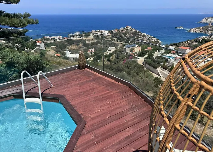 Golden View Suites